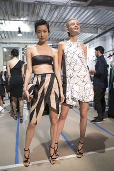 24301465_j-mendel-sunghee_nastya_sten_2.