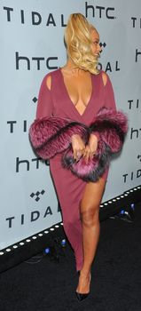 24332929_Beyonce_attends_TIDAL_X1020_Amp