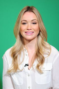 24395957_Katrina_Bowden_visits_On_Good_D