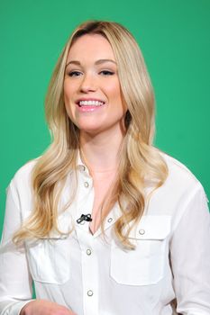 24395962_Katrina_Bowden_visits_On_Good_D