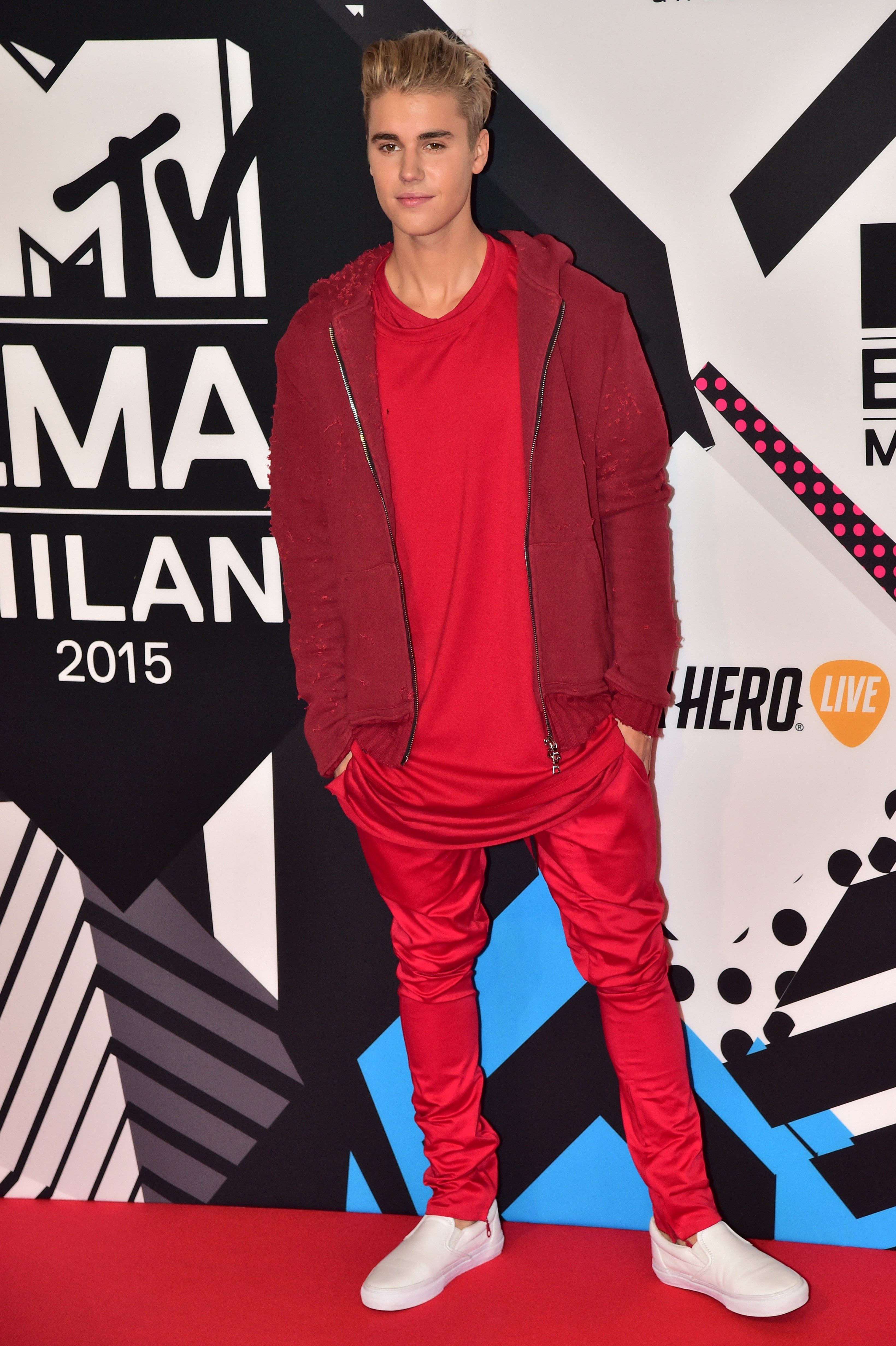 Justin Bieber attends the MTV EMAs 2015 24