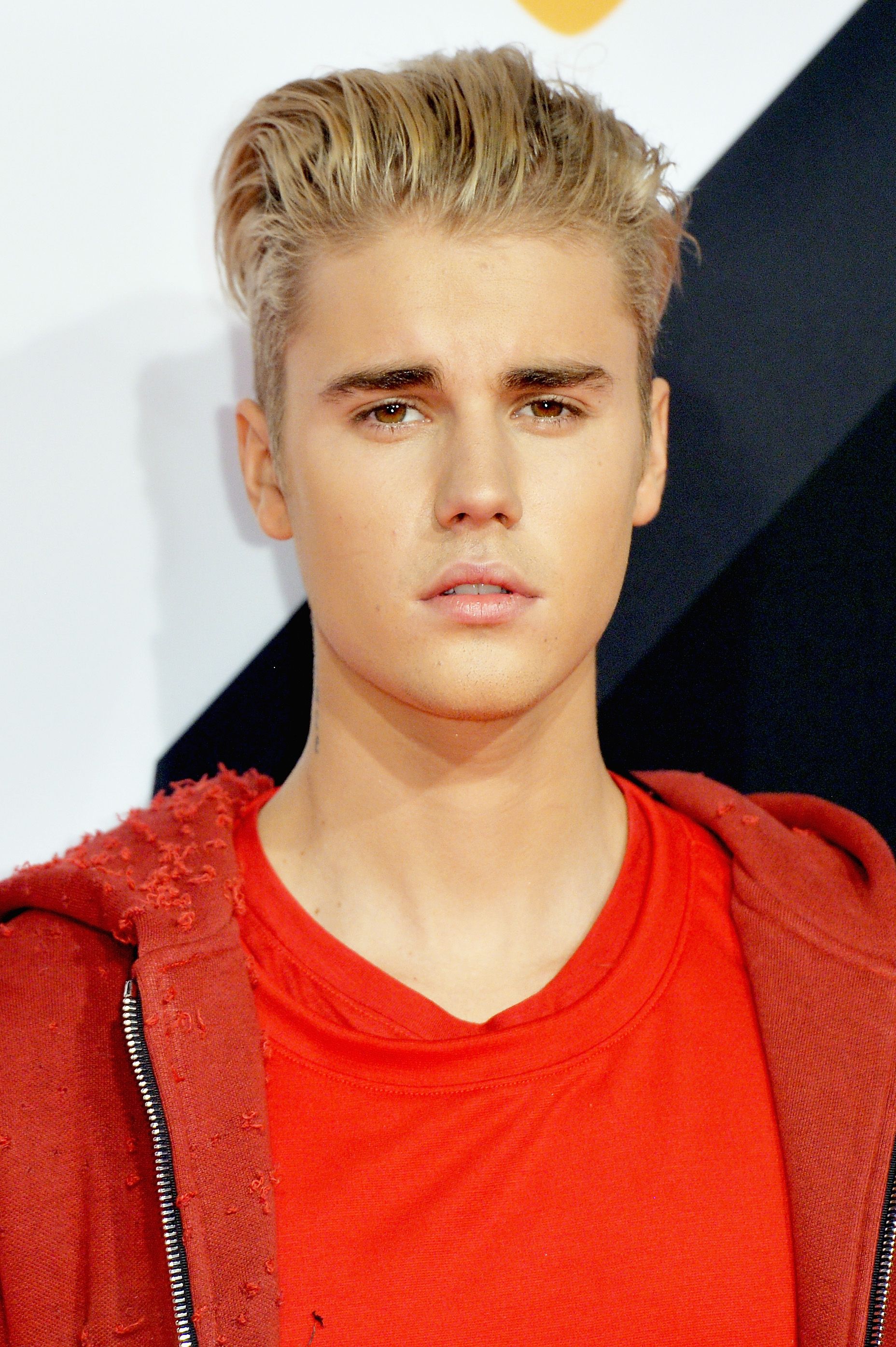 Justin Bieber attends the MTV EMAs 2015 13