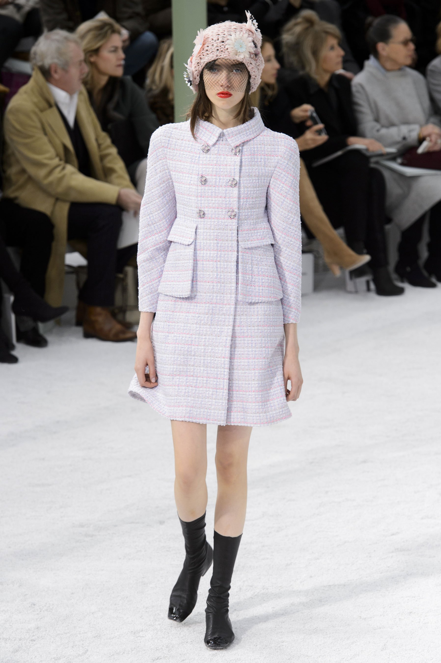 chanel haute couture spring 2015 pfw 12 grace