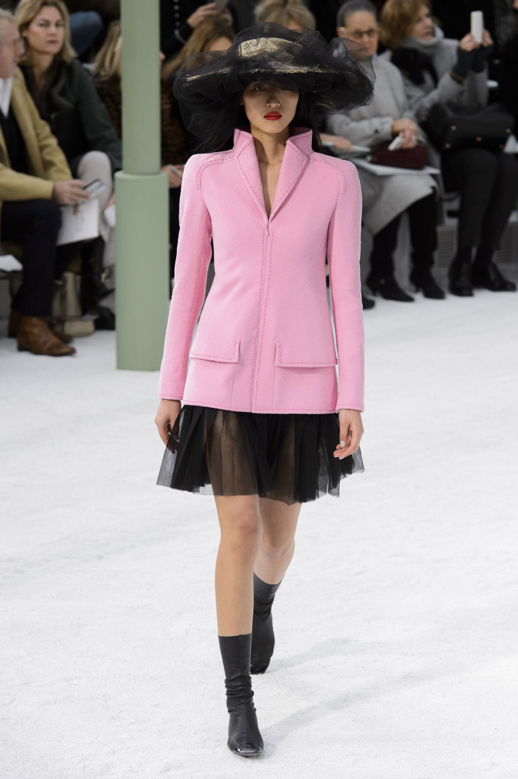 chanel haute couture spring 2015 pfw 7 luping