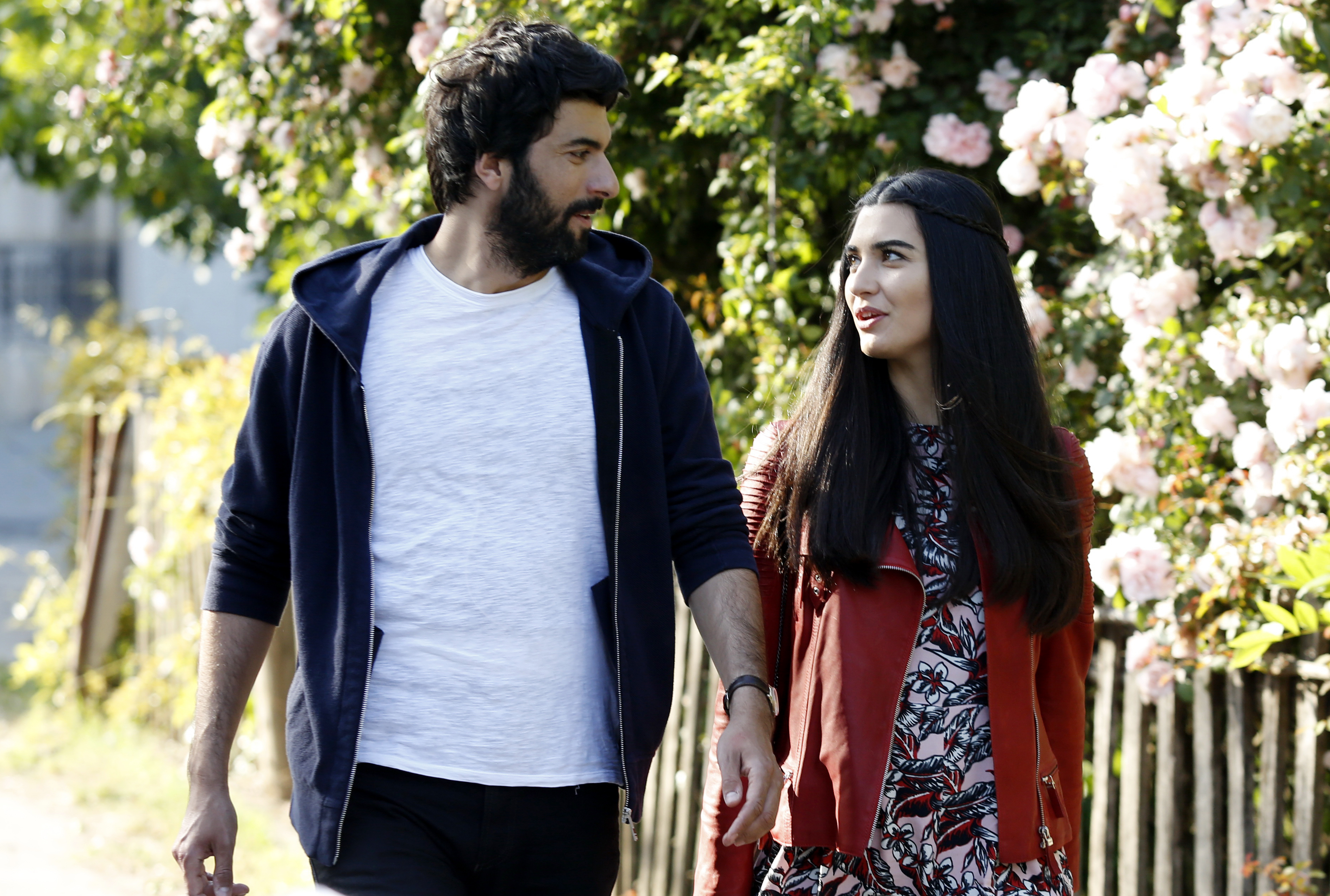 Kara para aşk турецкий сериал. элиф грязные деньги и любовь. лживая любовь турецкий. элиф грязные деньги и любовь. грязные деньги и любовь 12.