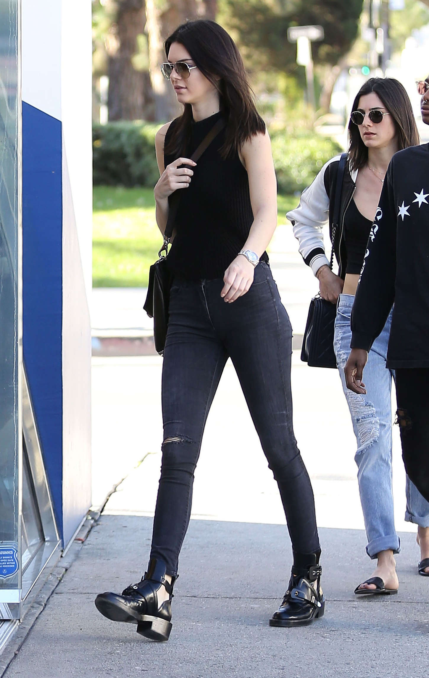 Kendall Jenner in Tight Ripped Jeans 05