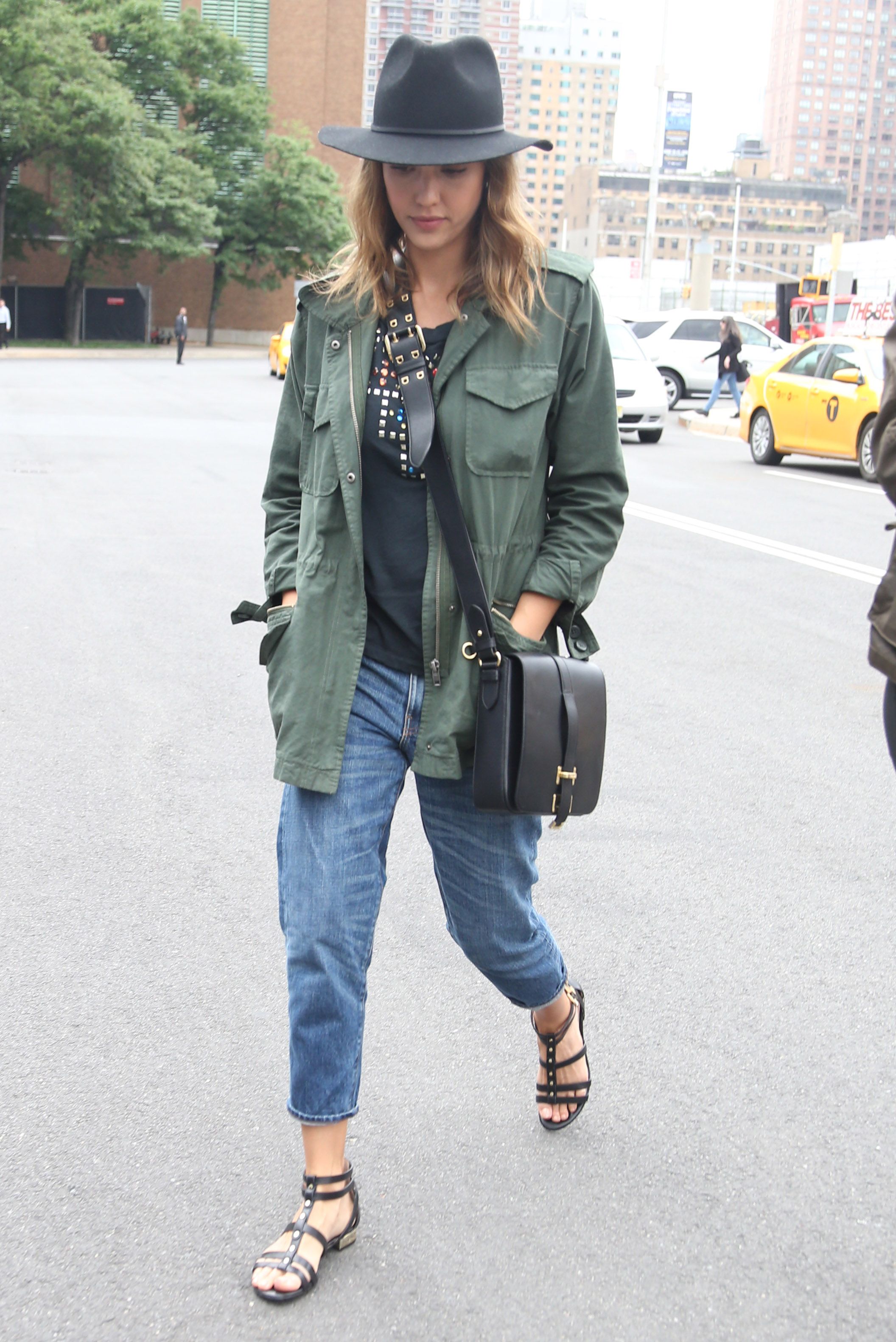Jessica Alba out in New York 11 06 3