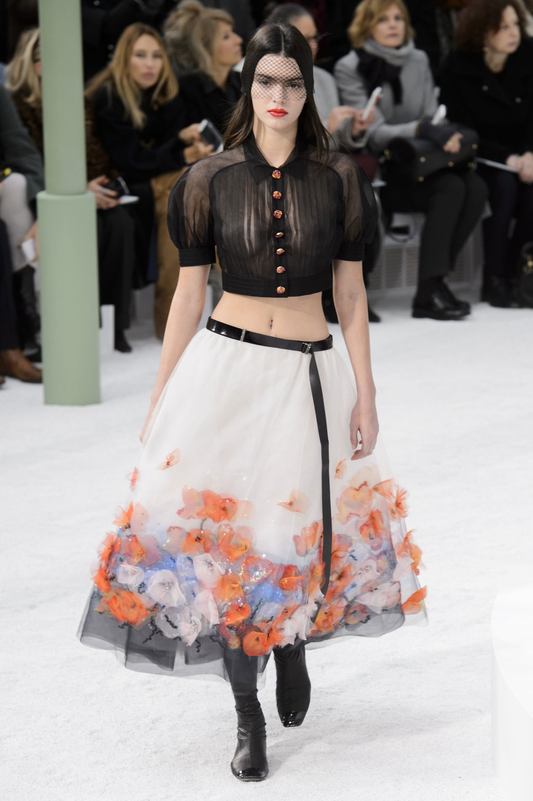 chanel haute couture spring 2015 pfw 47 kendall