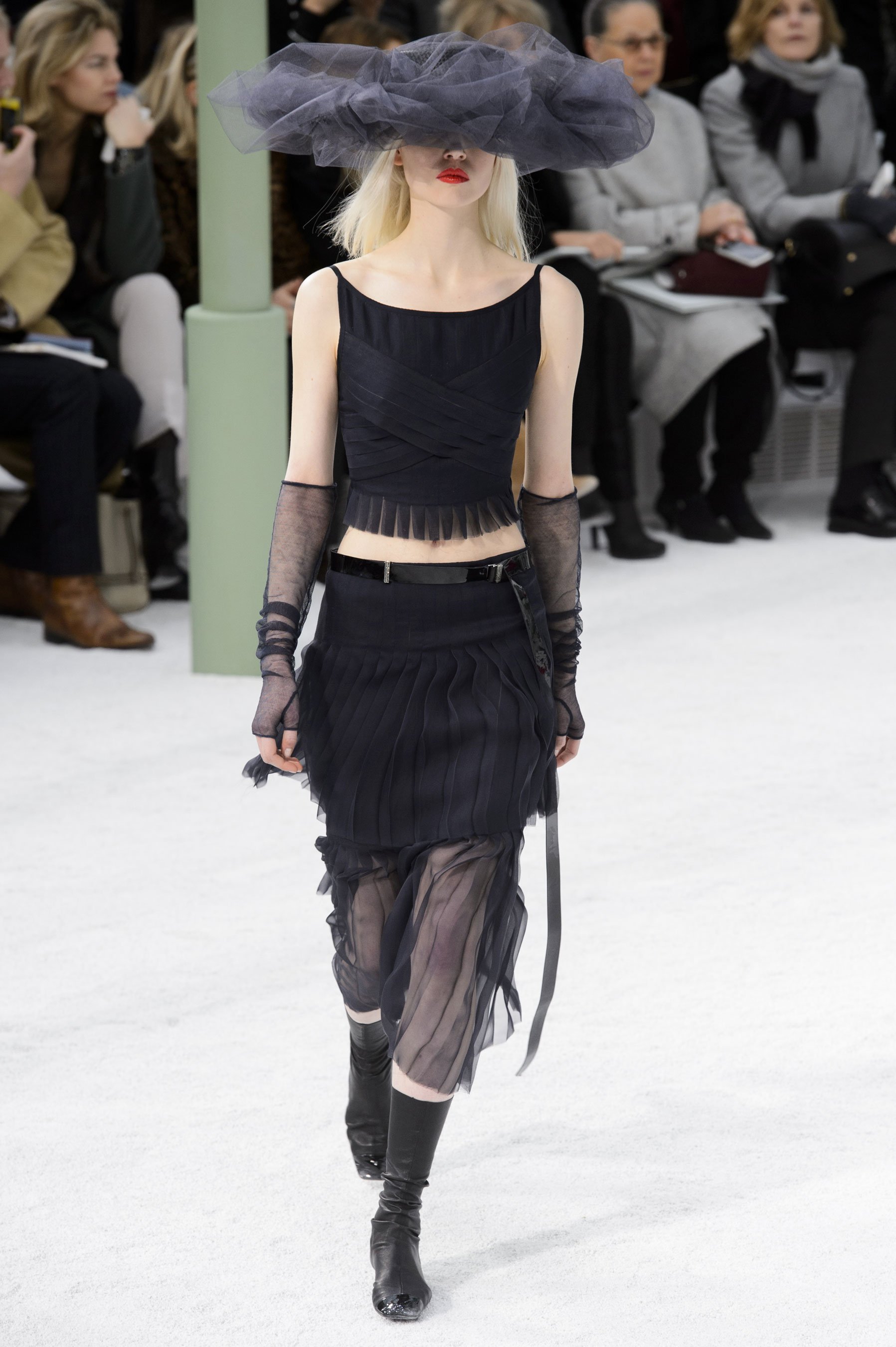 chanel haute couture spring 2015 pfw 46 ola